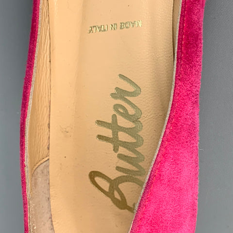 BUTTER Taille 9.5 Escarpins à talon chaton en daim fuchsia à fleurs