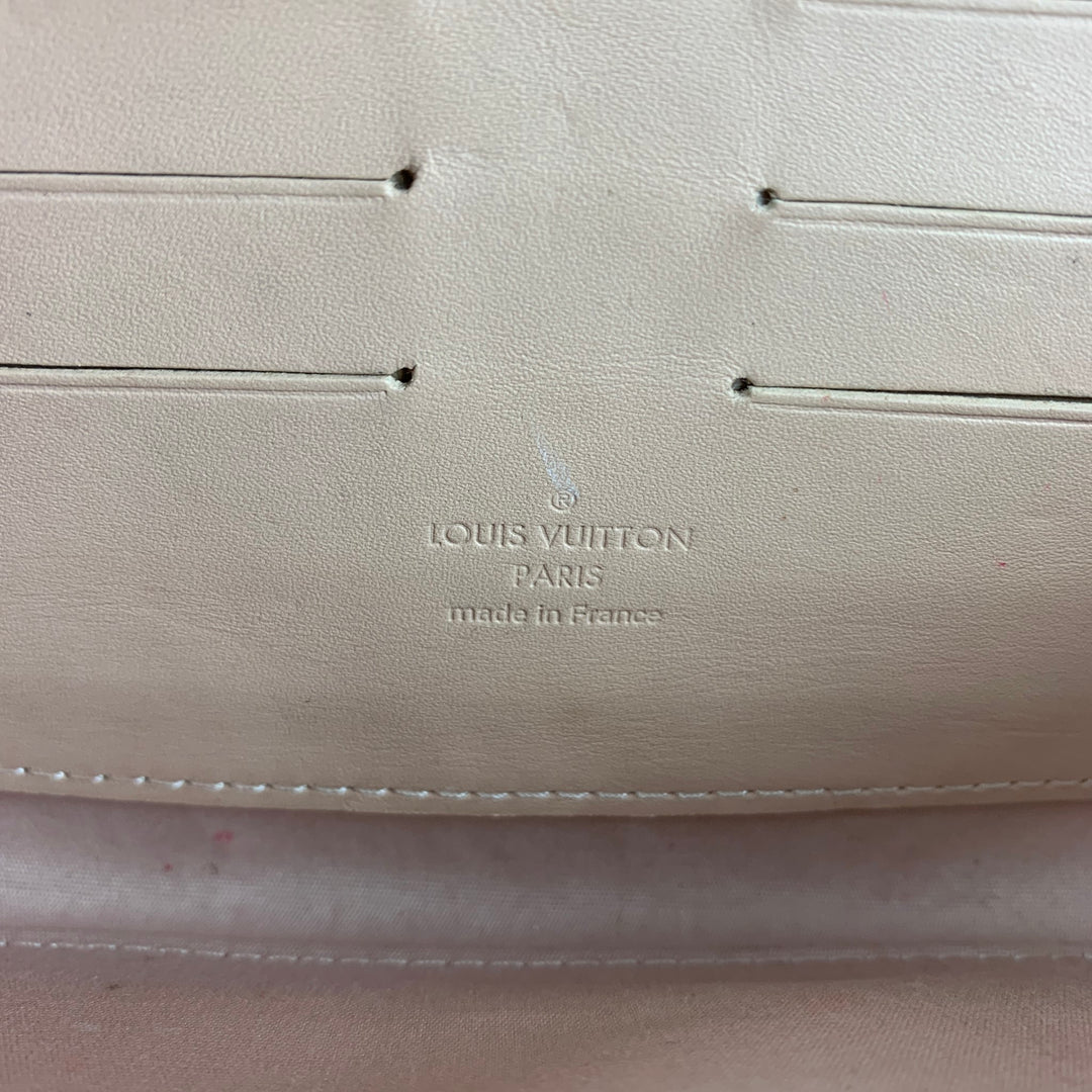 LOUIS VUITTON Vernis Sunset Blvd Beige Embossed Patent Leather Clutch
