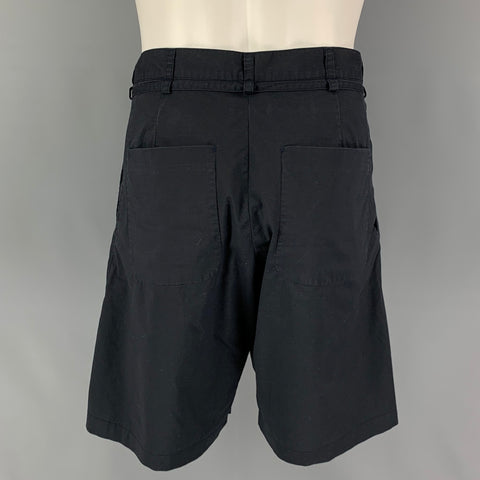 UNIVERSAL PRODUCTS Size M Navy Polyester Blend Pleated Shorts