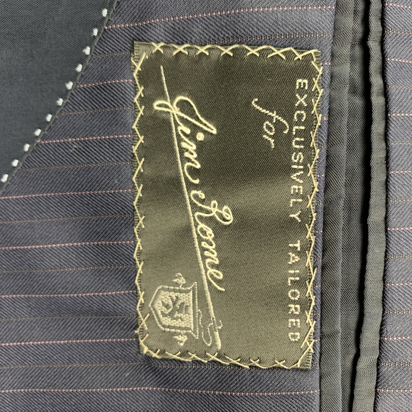 DAVID AUGUST Size 40 Navy & Pink Stripe Wool Peak Lapel 34 x 30 Suit