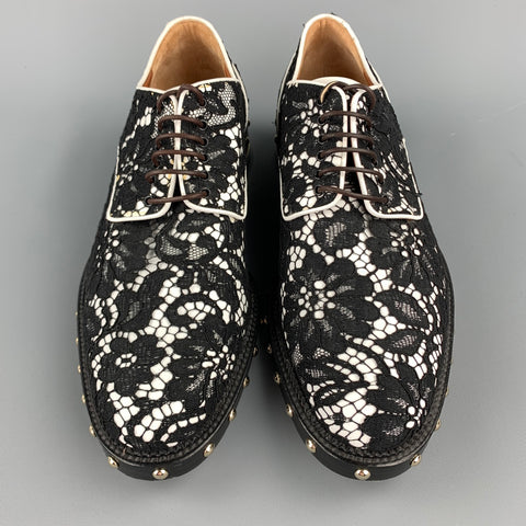 GIVENCHY Nika Talla 7.5 Zapatos con cordones con tachuelas de cuero con encaje blanco y negro