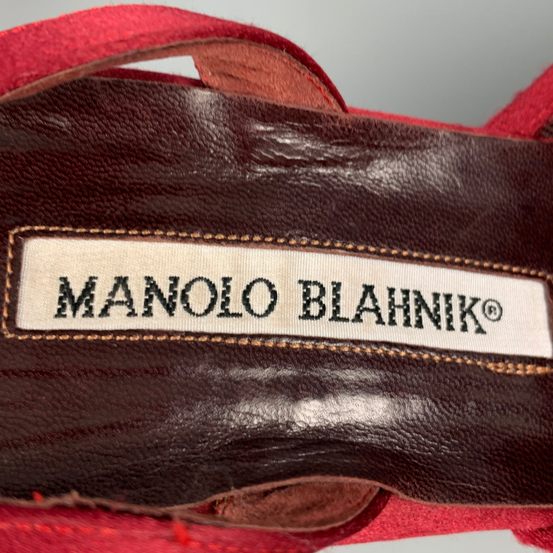 MANOLO BLAHNIK Talla 8.5 Zapatos de tacón con tira trasera de encaje burdeos