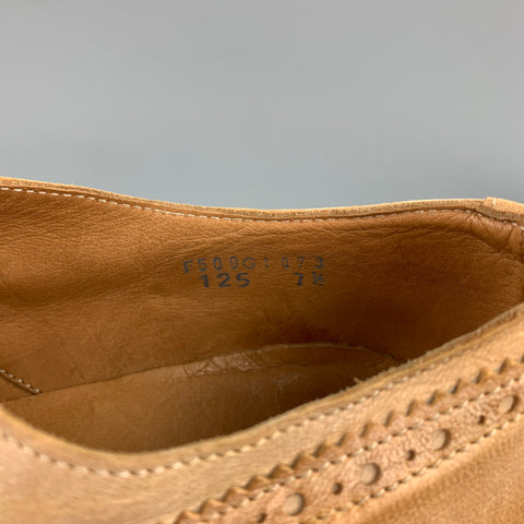 JOHN VARVATOS Talla 8.5 Zapatos con cordones y punta de ala de cuero perforado color canela