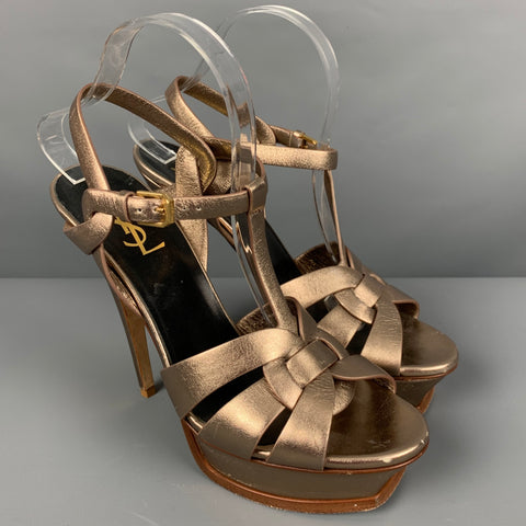 Sandalias con plataforma de cuero en oro rosa metalizado talla 9,5 de YSL