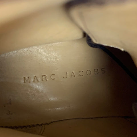 MARC JACOBS Taille 9,5 Bottes à bout renforcé en cuir perforé bordeaux