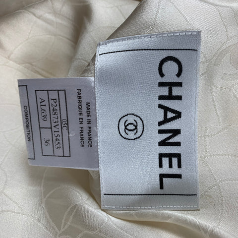 CHANEL AL639 05C Size 4 Cream Boucle Cotton Blend Jacket