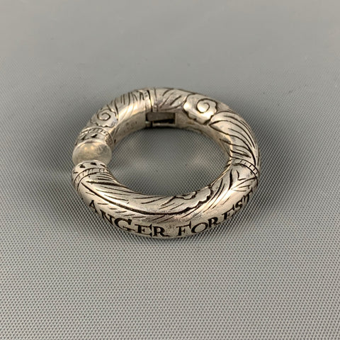 Rare GUCCI Silver Tone Anger Forest Engraved Single Ear Cuff Earrings