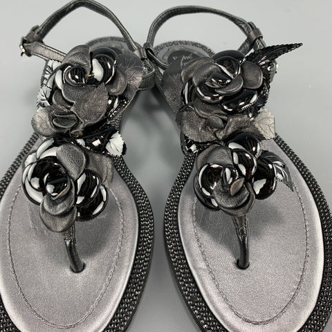 RENE CAOVILLA Talla 4 Sandalias con tachuelas de cristal y correa en T rosa de cuero negro
