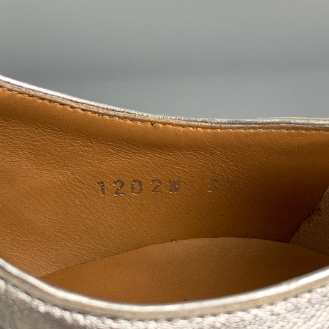 O'KEEFFE Zapatos planos con doble correa tipo monje perforados de cuero plateado talla 7