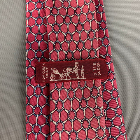 HERMES 7052 TA Corbata de seda con círculos blancos frambuesa