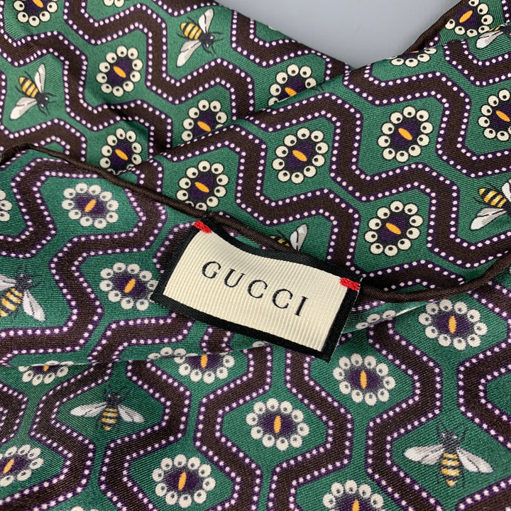 GUCCI Green & Brown Bee Print Silk Pocket Square