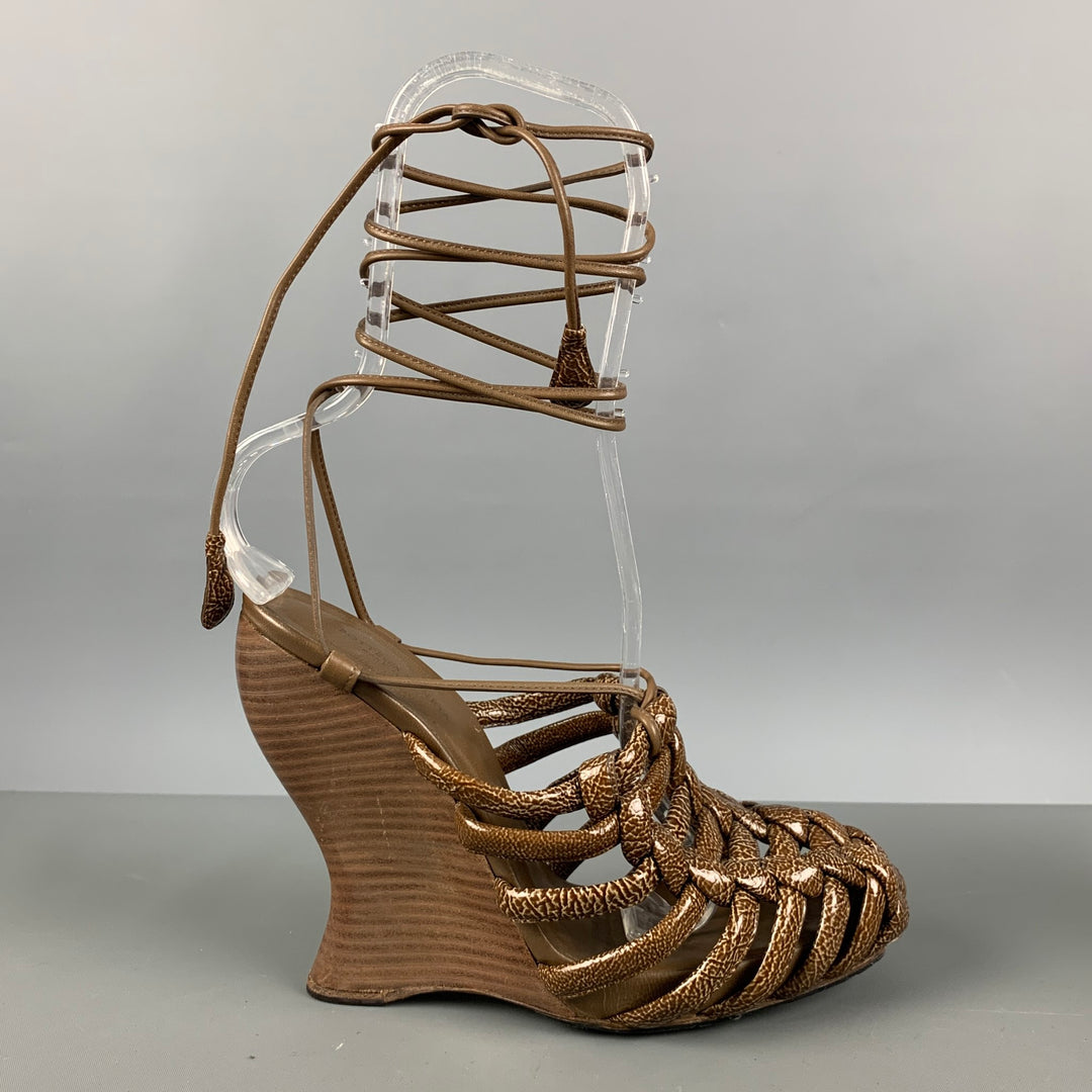 BOTTEGA VENETA Size 8.5 Brown Olive Woven Patent Leather Wedge Sandals