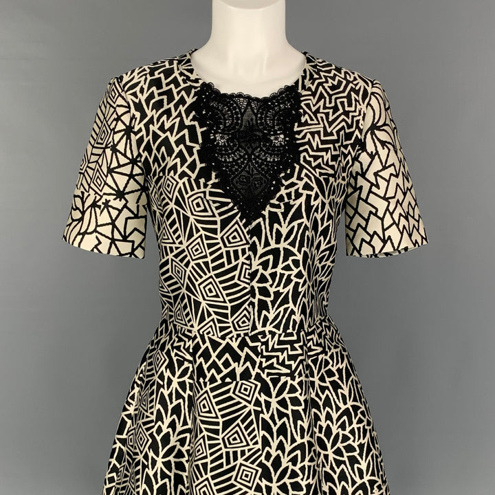 YIGAL AZROUEL Size 10 Black & White Polyester Geometric Short Sleeve Dress