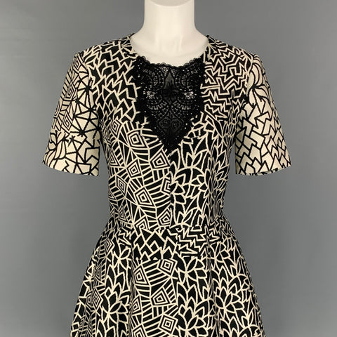 YIGAL AZROUEL Talla 10 Vestido de manga corta geométrico de poliéster blanco y negro