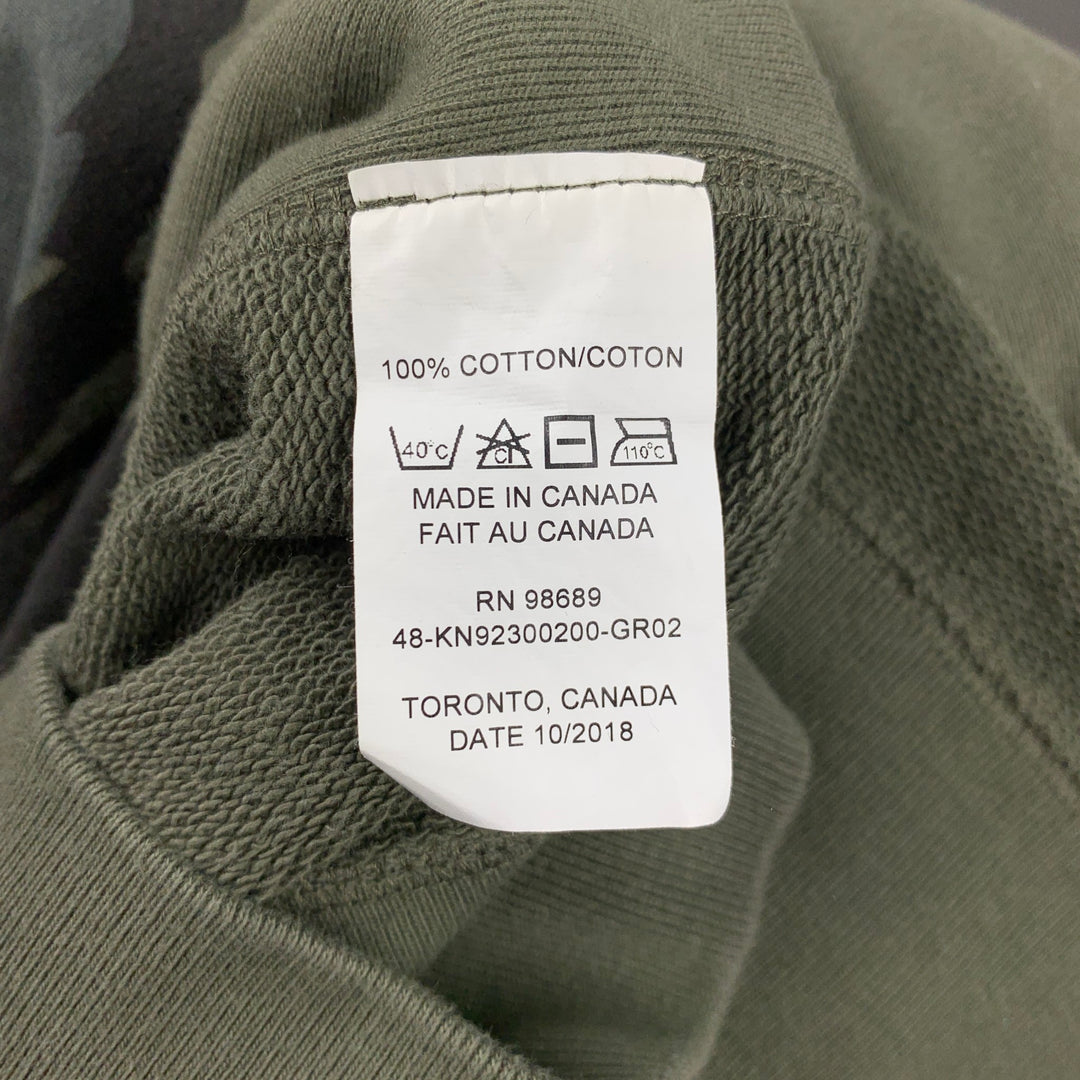 CHAMPION x TODD SNYDER Taille M Pull à col rond en coton camouflage olive