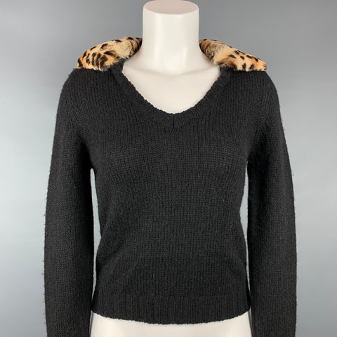 BLUMARINE Size 4 Black Knitted Wool Blend V-neck Pullover