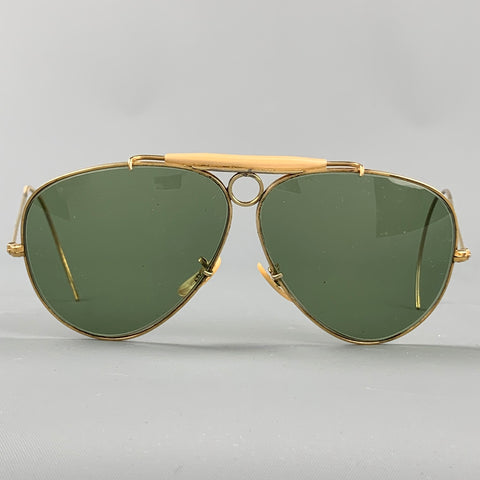 Vintage RAY-BAN Gold Tone Metal Green Lens Sunglasses