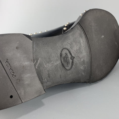 PRADA F/W 09 Taille 8.5 Chaussures à lacets en cuir clouté noir