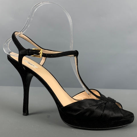 PRADA Talla 10 Sandalias de plataforma de ante de seda negra