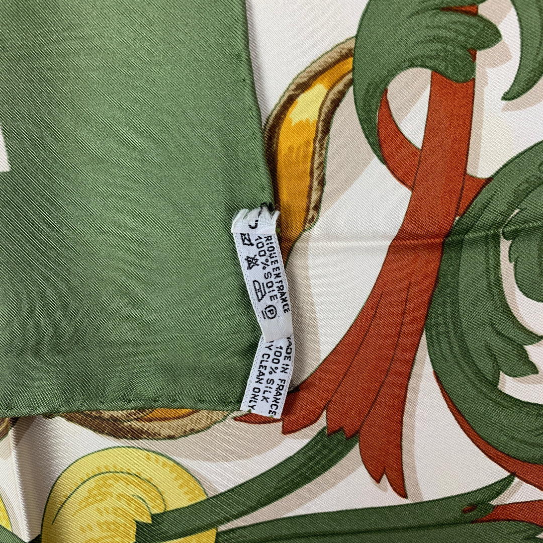 Vintage HERMES Le Mors A LaConetable de Henri D'Origny Green &amp; Rust Tapestry Bufanda de seda