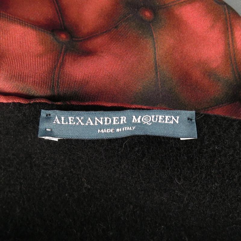 ALEXANDER MCQUEEN Red Tufted Print Satin Fringe Scarf