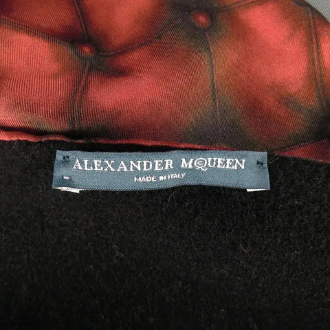 ALEXANDER MCQUEEN Red Tufted Print Satin Fringe Scarf ALEXANDER MCQUEEN