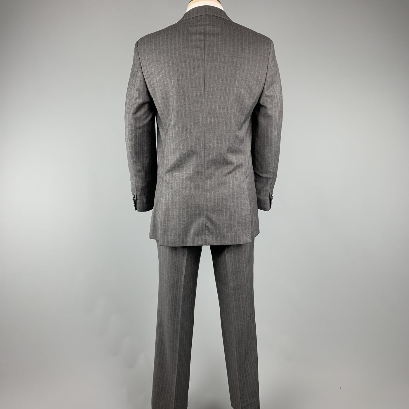 BEN SHERMAN 40 Gray Stripe Wool 33 x 30 Notch Lapel  Suit