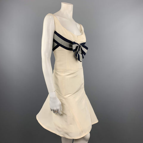 CAROLINA HERRERA Taille 6 Crème Soie Flair Jupe Ruban Marine Robe de Cocktail