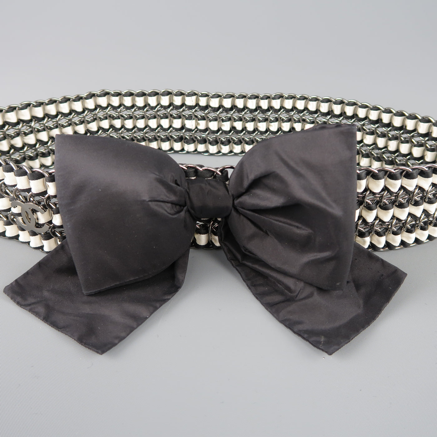 CHANEL Autumn 2006 Black & Cream Woven Silk Ribbon & Chain Bow Belt