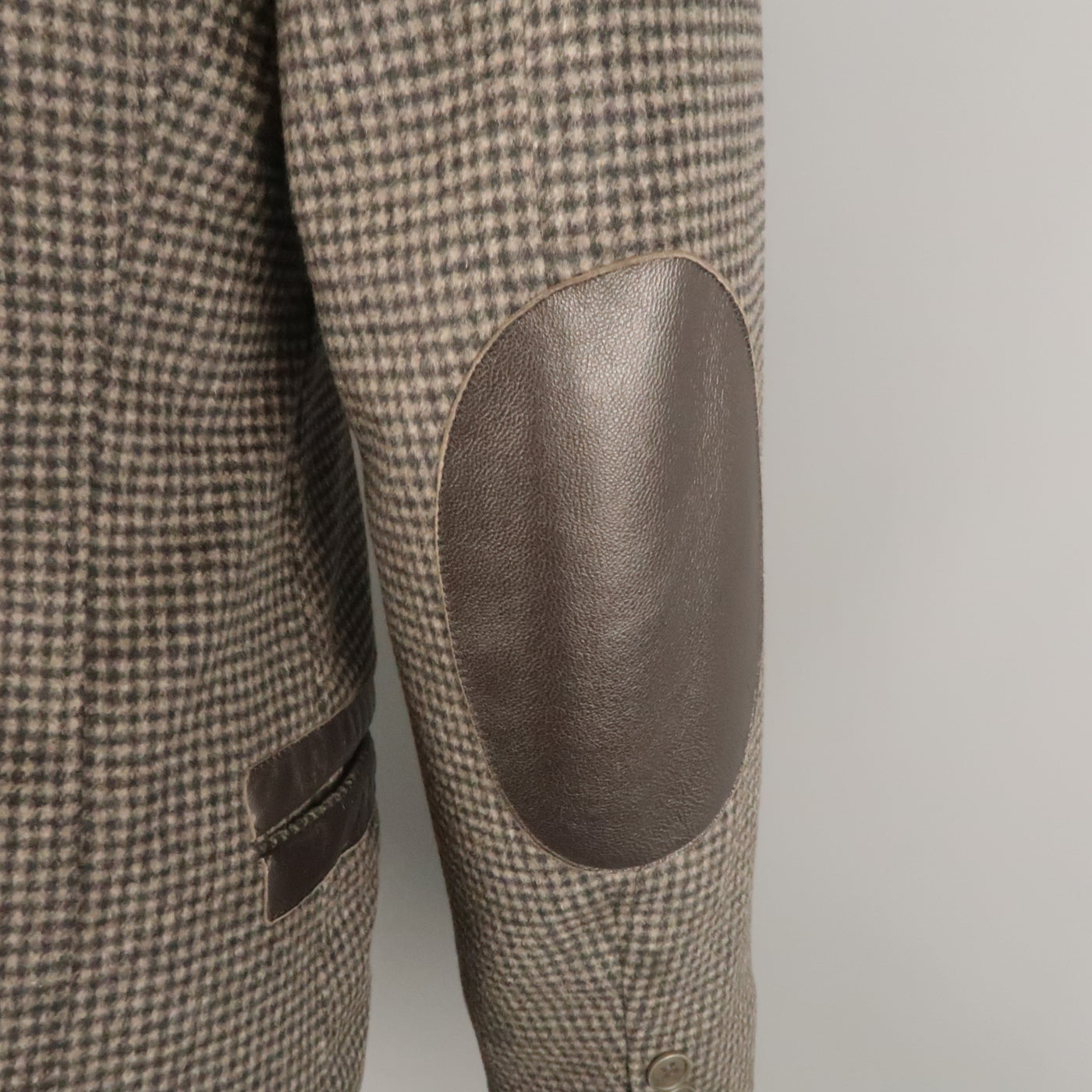 EMPORIO ARMANI 40 Black & Taupe Plaid Wool & Leather Notch Lapel  Sport Coat