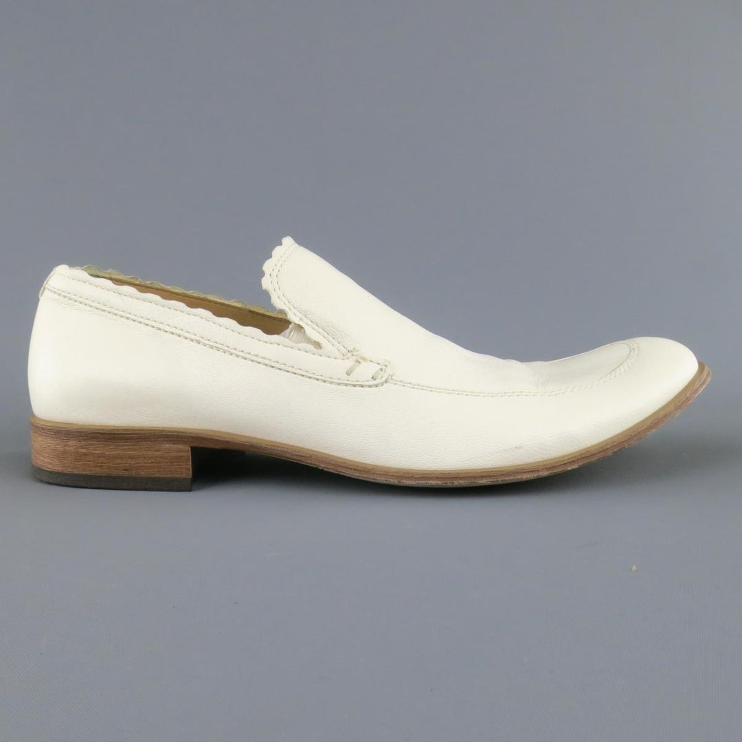 EMPORIO ARMANI Size 9 Off White Leather Scalloped Loafers