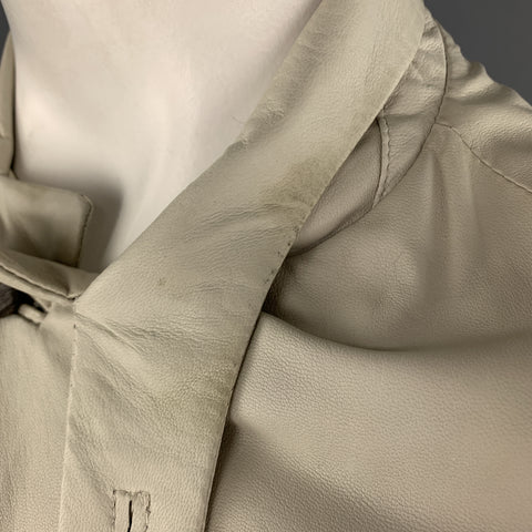 GIORGIO BRATO 42 Chaqueta de cuero suave marfil con bolsillo de parche y cuello con lengüeta