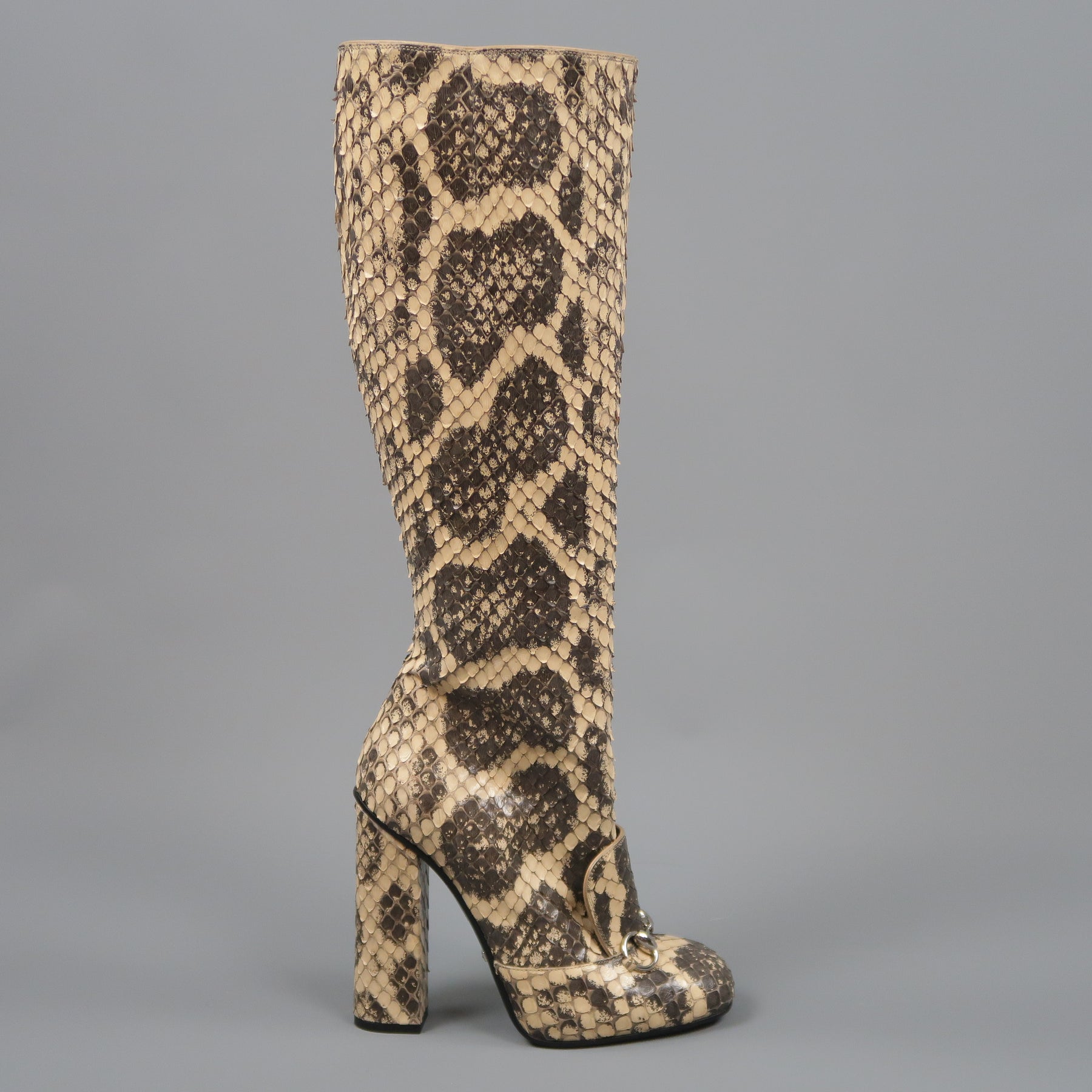 GUCCI Taille Bottes hautes en cuir de peau de serpent Phython