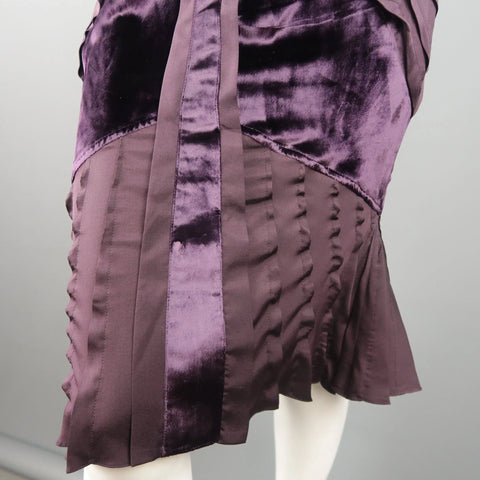 GUCCI by TOM FORD 4 Purple Silk Velvet Panel 2004 Final Collection Skirt Suit GUCCI