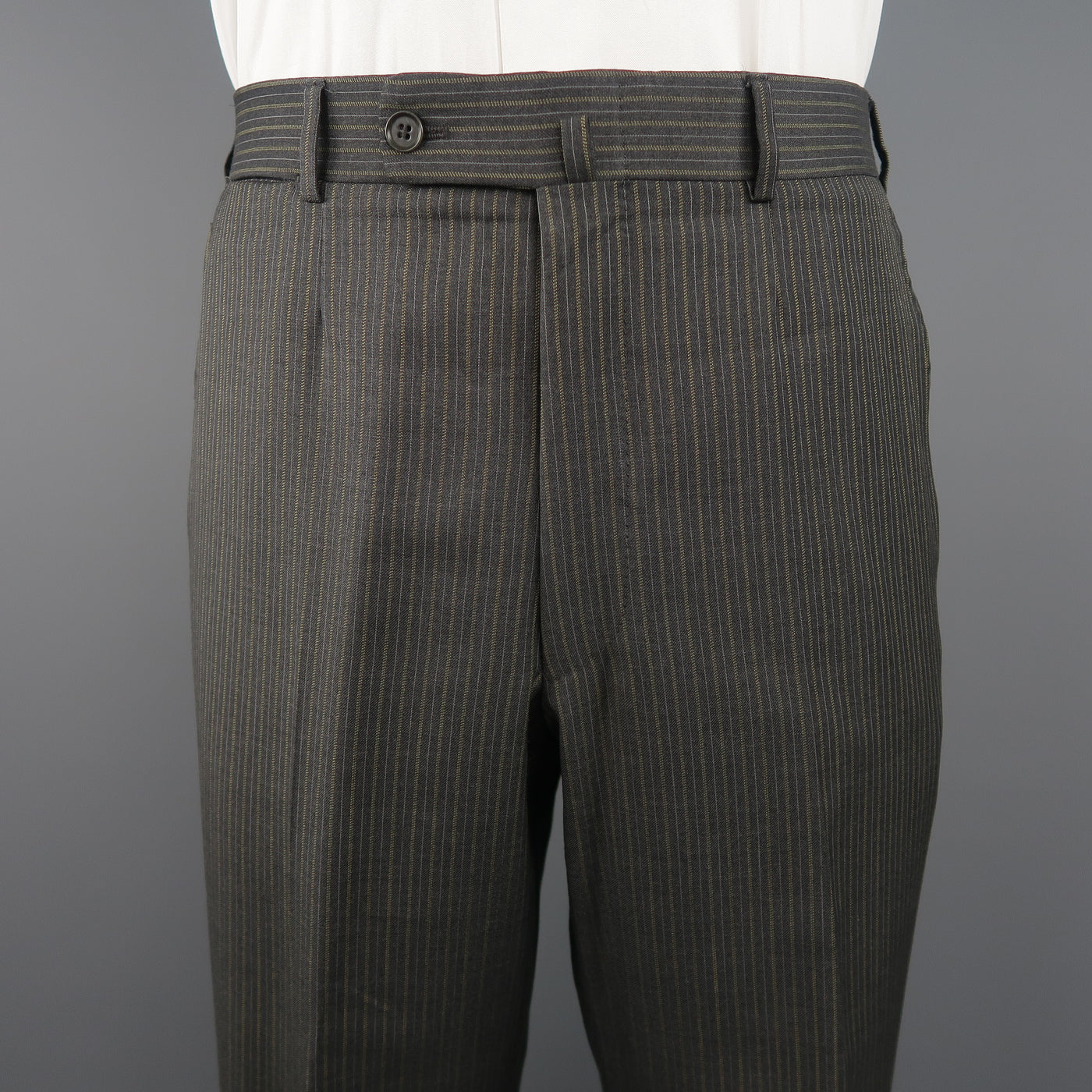 ISAIA 42 Regular Gray & Gold Pinstripe Wool 3 Button Notch Lapel  Suit