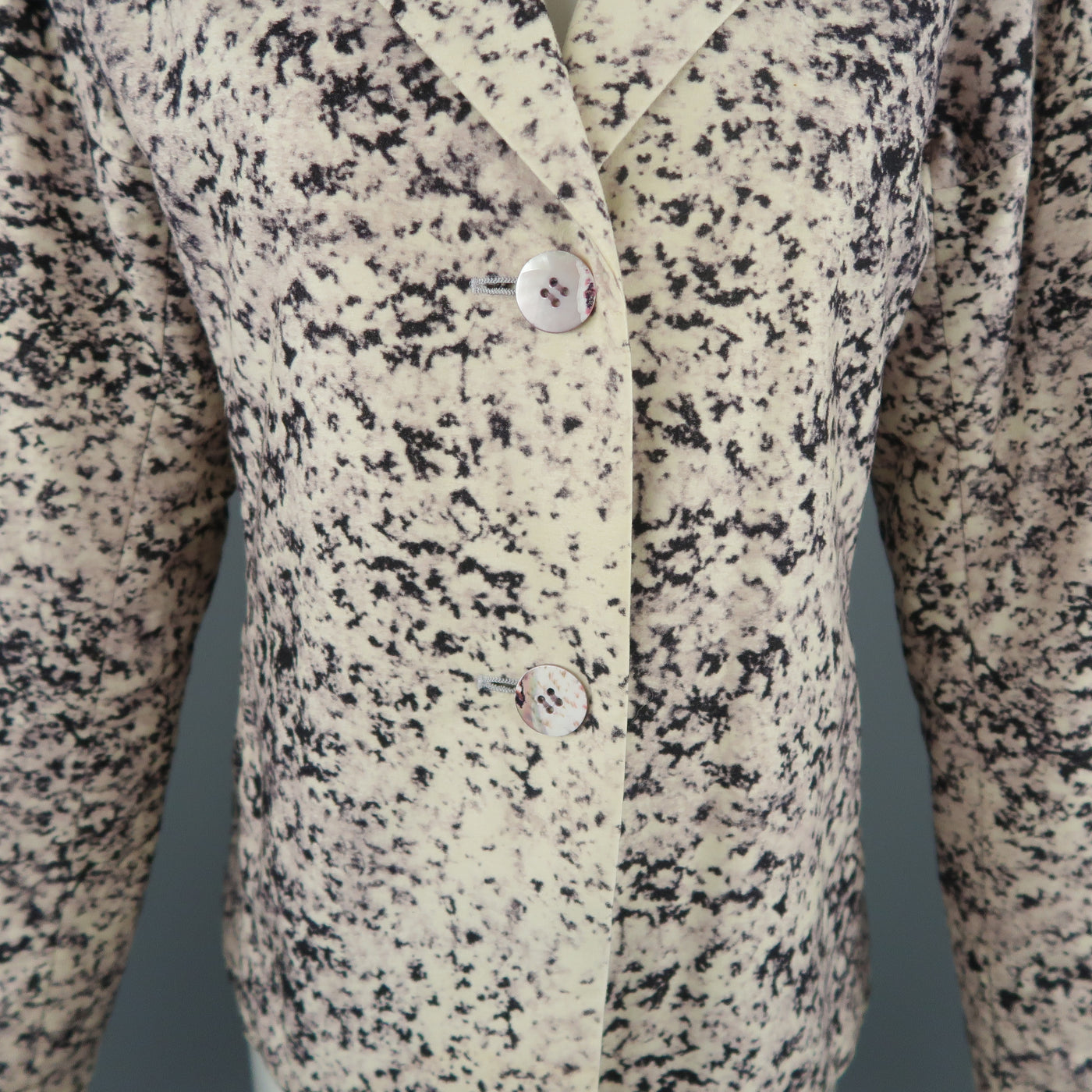 ISSEY MIYAKE Size M Beige Marble Print Notch Lapel Jacket