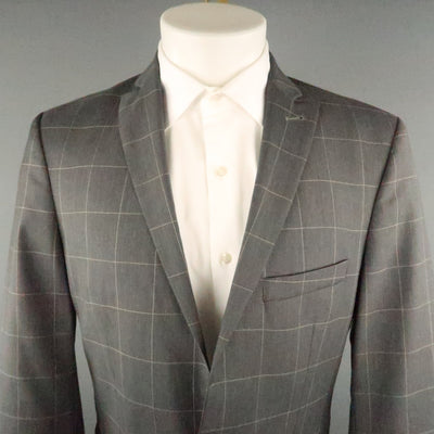 J.LINDEBERG Chest Size 40 Gray Pinstripe Polyester Blend Peak Lapel 32 32 Suit