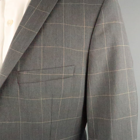 J.LINDEBERG Chest Size 40 Gray Pinstripe Polyester Blend Peak Lapel 32 32 Suit