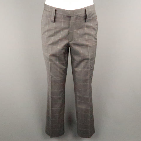 J.LINDEBERG Chest Size 40 Gray Pinstripe Polyester Blend Peak Lapel 32 32 Suit