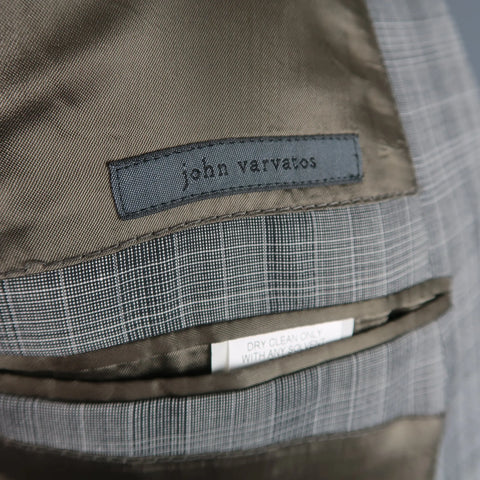 JOHN VARVATOS 36 Grey Plaid Wool Peak Lapel Sport Coat JOHN VARVATOS