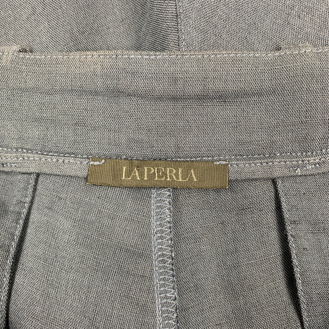 LA PERLA Size S Navy Sheer Linen / Cotton Pleated Zip Fly Shorts – Sui  Generis Designer Consignment