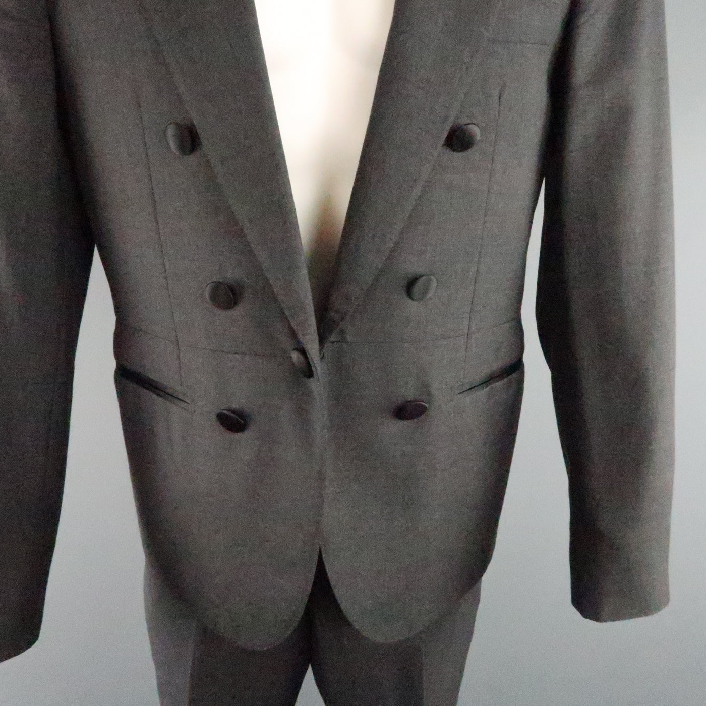 LANVIN 40 Short Charcoal Wool Black Satin Trim Peak Lapel Suit