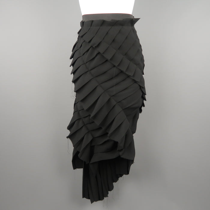 LANVIN Fall 2014  US 4 / FR 36 Black Pleated Pencil Skirt