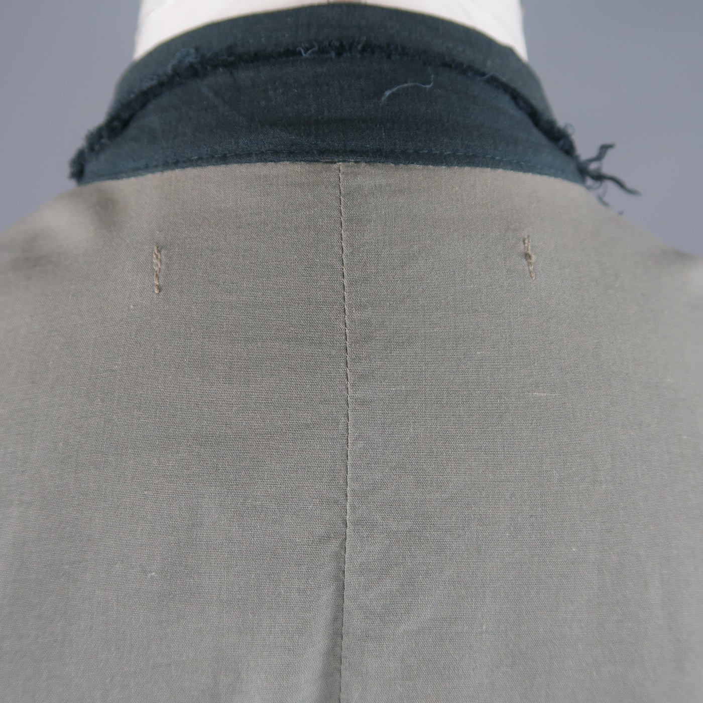 NICE COLLECTIVE Size M Grey Cotton Pleated Contrast Collar Short Sleeve Shirt
