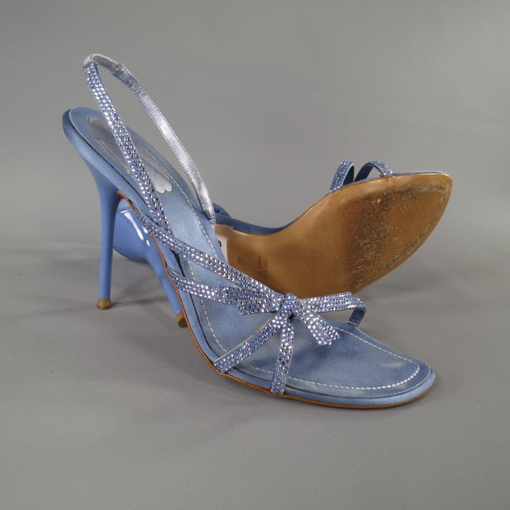 RENE CAOVILLA 10 Sandalias destalonadas de seda con correa de lazo de cristal Swarovski azul claro