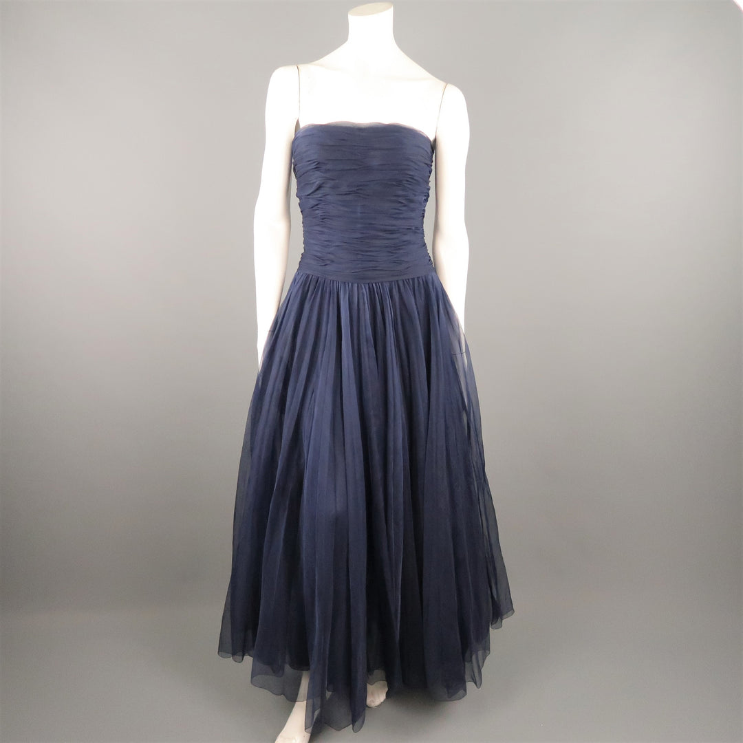 Vintage CHANEL Size US 8 / FR 40 Navy Gathered Silk Strapless Spring 1 Sui Generis Designer Consignment Vintage CHANEL Size US 8 / FR 40 Navy Gathered Silk Strapless Spring 1 Sui Generis Designer Consignment