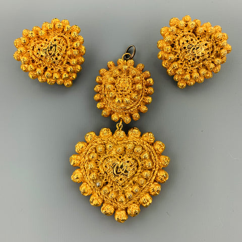 CHRISTIAN LACROIX Gold Tone Heart Pendant Earrings Jewelry Set