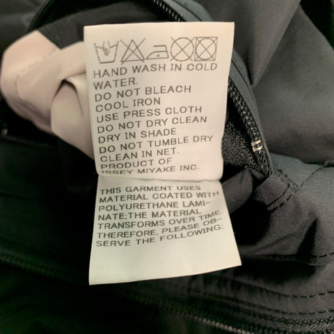 ISSEY MIYAKE Size L Black Polyester Windbreaker Jacket