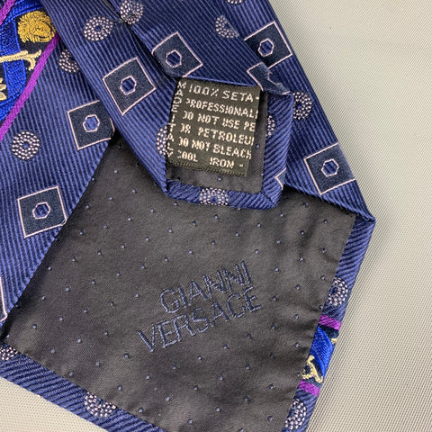 GIANNI VERSACE Cravate en soie à imprimé carré noir marine