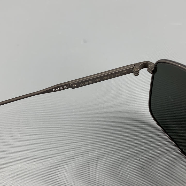 BOTTEGA VENETA Gafas de sol con panel intrecciato de metal color carbón